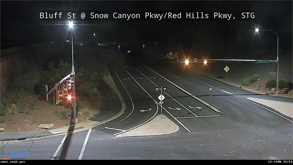 Traffic Cam Bluff St SR 18 @ Snow Canyon Pkwy Red Hills Pkwy STG
