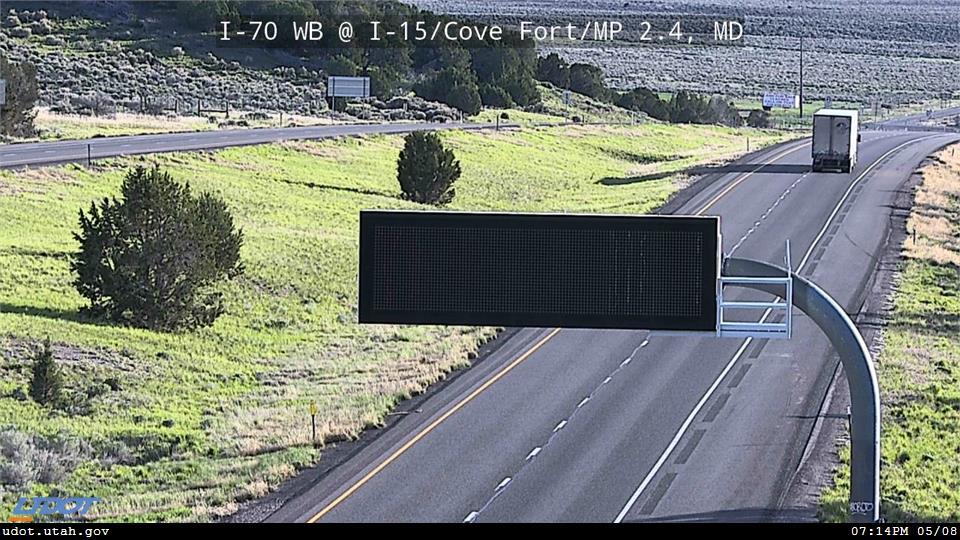 Traffic Cam I-70 WB @ I-15 Cove Fort MP 2.4 MD