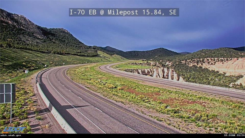 Traffic Cam I-70 Liveview EB @ Milepost 15.84 SE