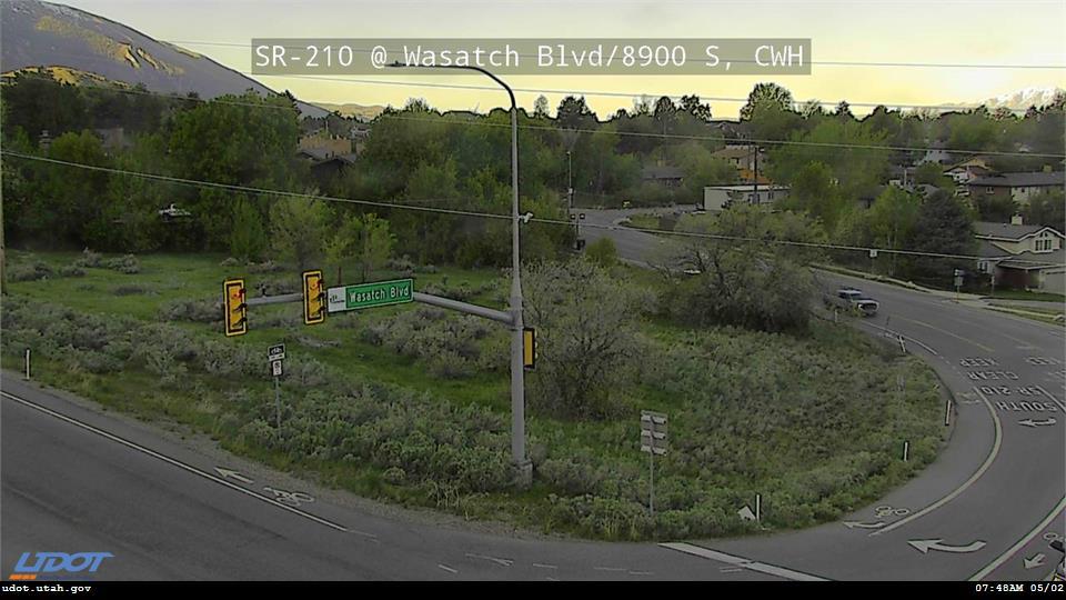 Traffic Cam North Little Cottonwood Rd Wasatch Blvd 3600 E SR 210 @ Wasatch Blvd 8900 S CWH