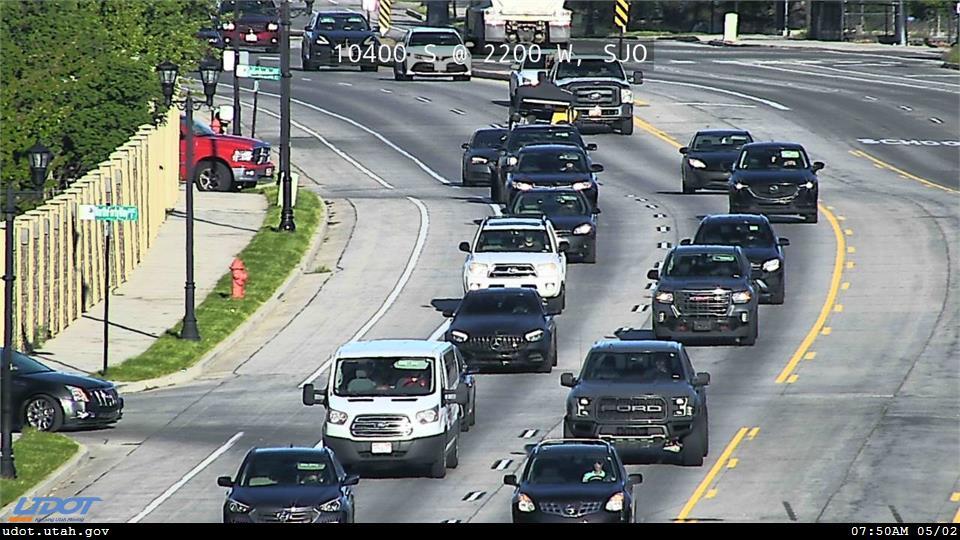 Traffic Cam South Jordan Pkwy 10400 S SR 151 @ 2200 W SJO