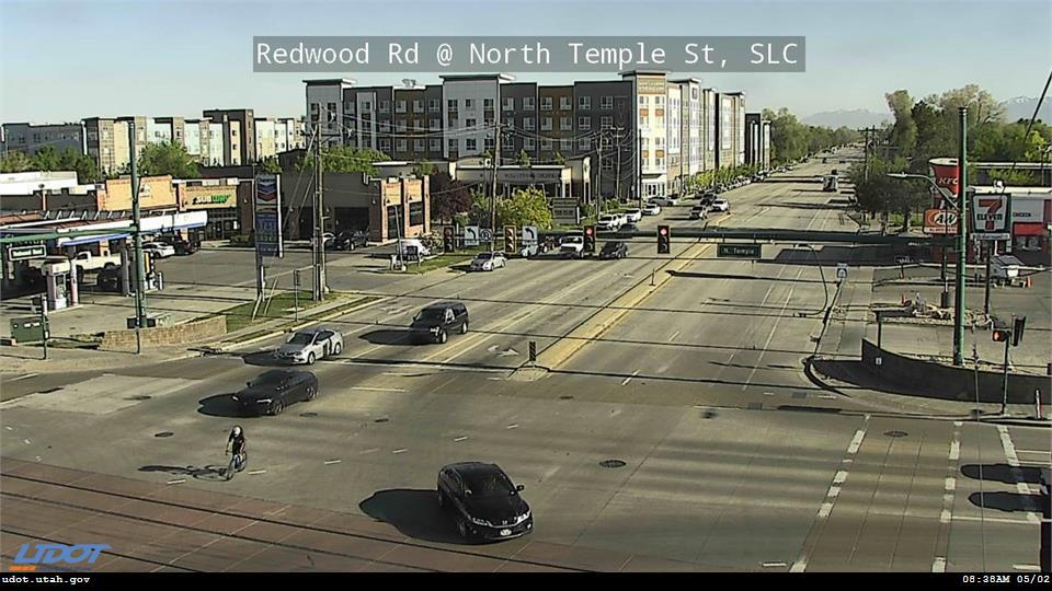 Traffic Cam Redwood Rd SR 68 @ North Temple St SLC