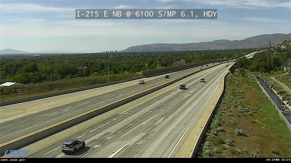 Traffic Cam I-215 E NB @ 6100 S MP 6.1 HDY