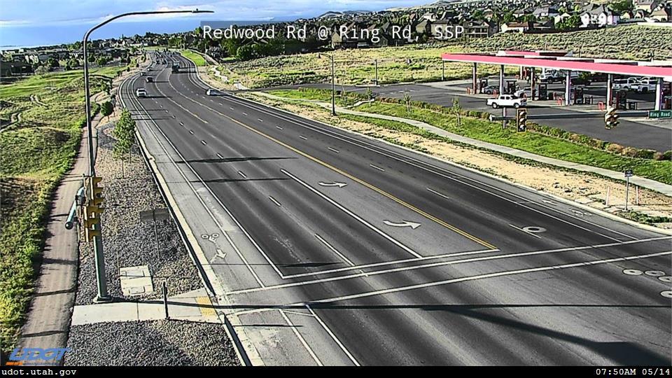 Traffic Cam Redwood Rd SR 68 @ Ring Rd SSP