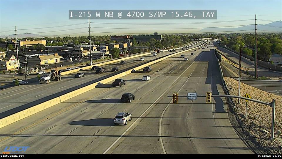 Traffic Cam I-215 W NB @ 4700 S SR 266 MP 15.46 TAY