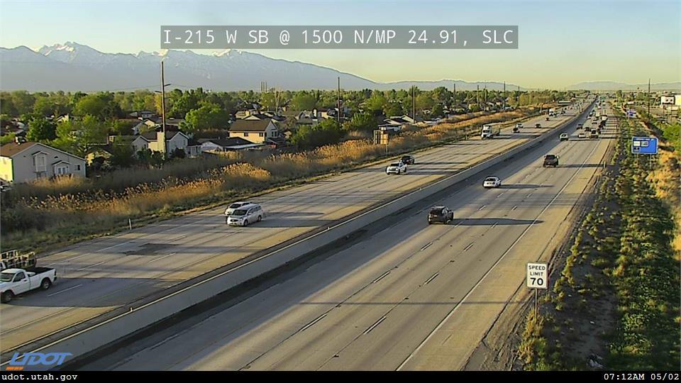 Traffic Cam I-215 W SB @ 1500 N MP 24.91 SLC