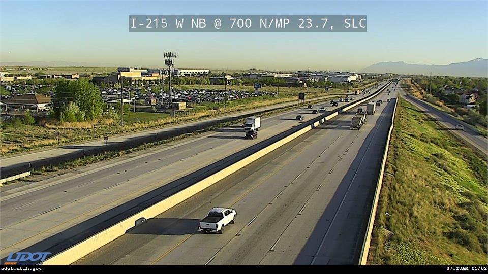 Traffic Cam I-215 W NB @ 700 N MP 23.7 SLC