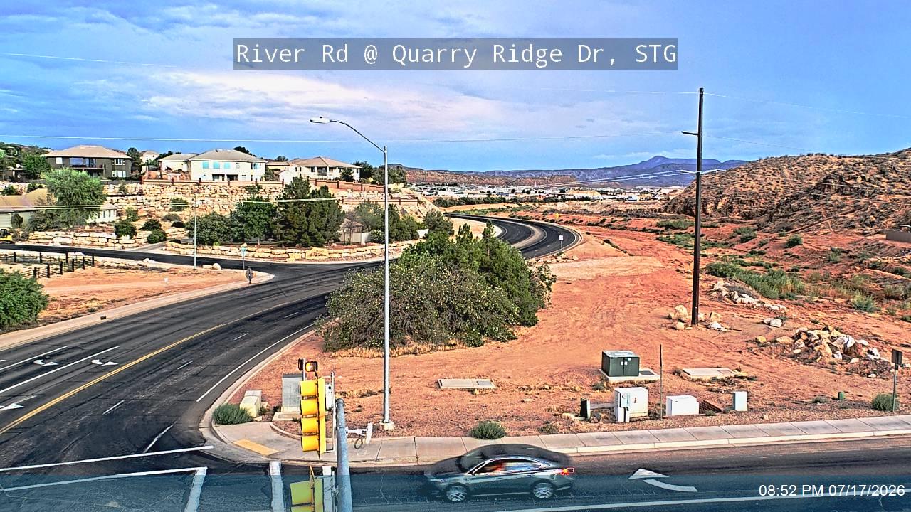 River Rd traffic camera, view north, St. George, Utah