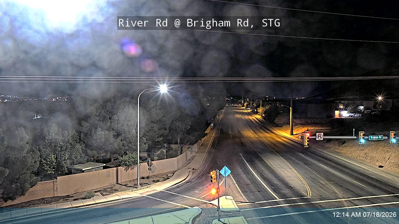 River Rd traffic camera, view south, St. George, Utah