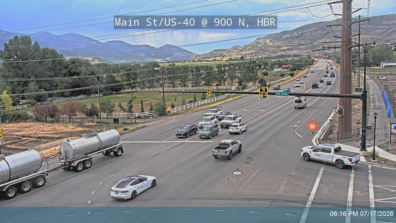 US-40 traffic camera, view south, Heber City, Utah