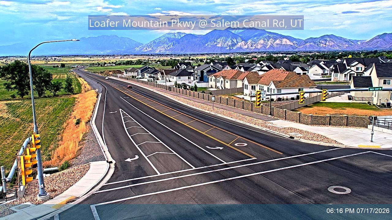 Loafer Mountain Pkwy traffic camera, view south, Salem, Utah