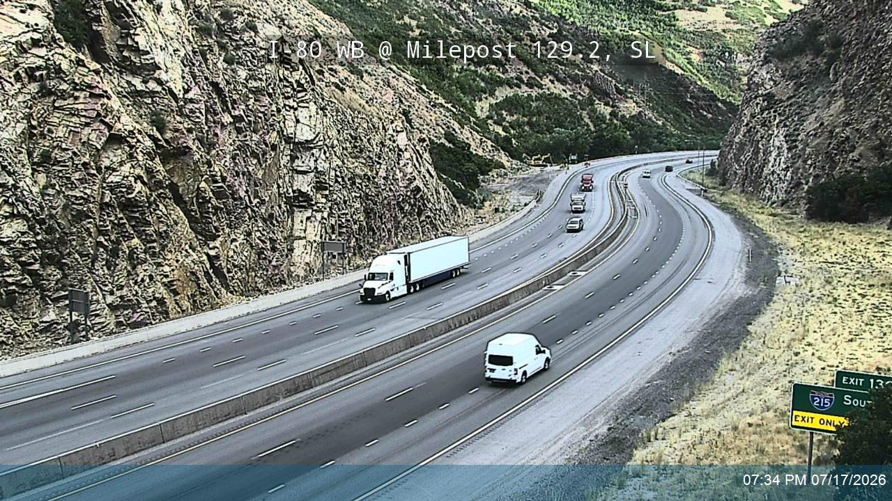 I-80 / Parleys Canyon WB @ Chain Up Area West / MP 129.2, SL traffic camera, Salt Lake County