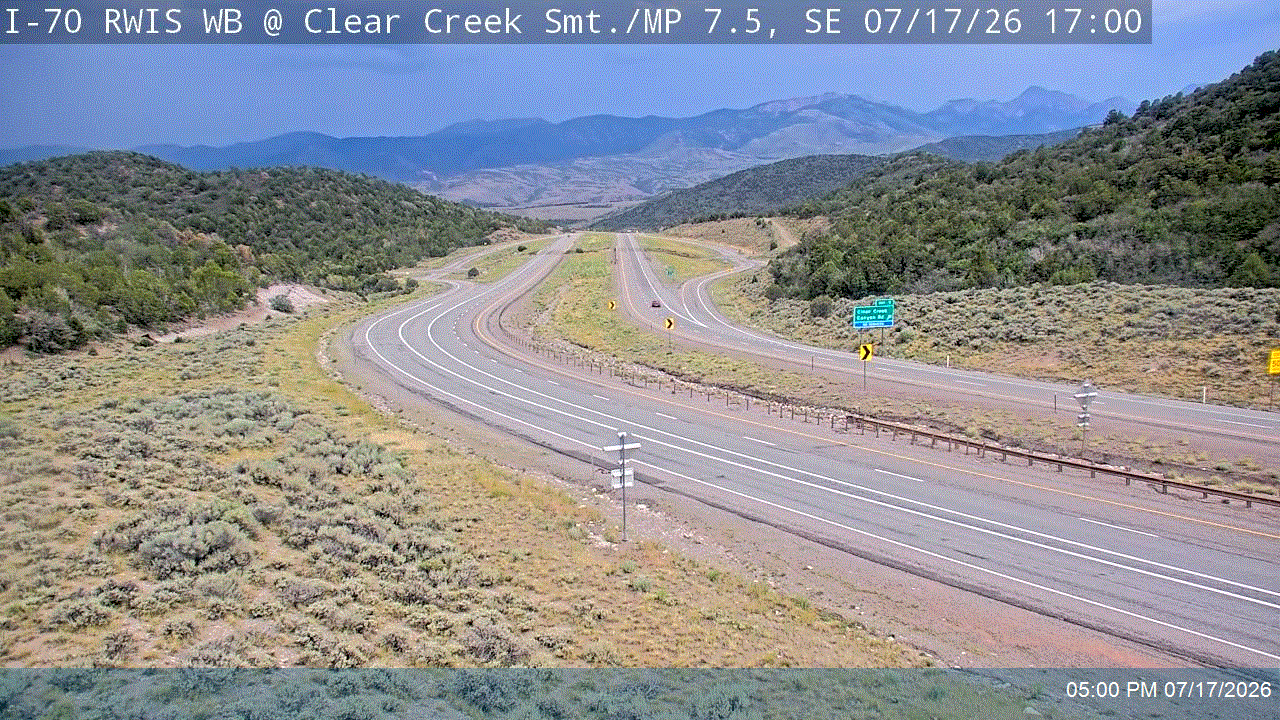 I-70 RWIS WB @ Clear Creek Summit / MP 7.46, SE traffic camera, Sevier County