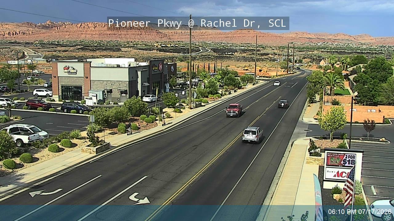Pioneer Pkwy traffic camera, view north, Santa Clara, Utah