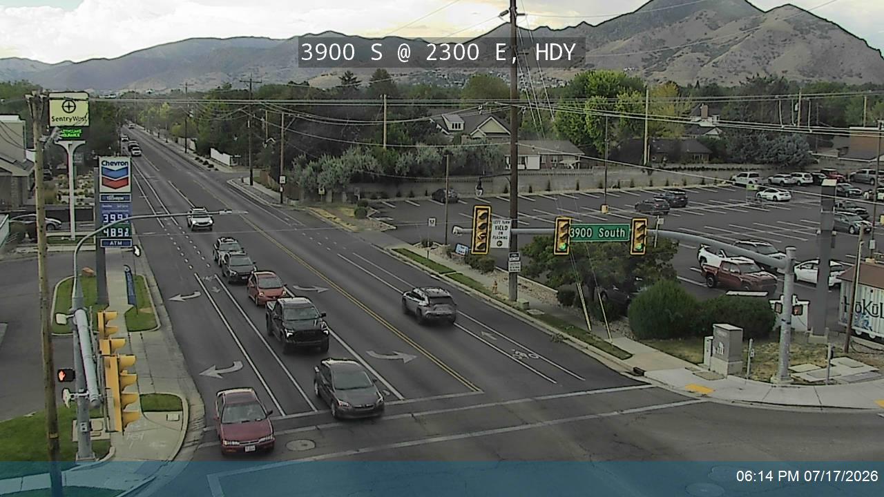 3900 S traffic camera, view east, Holladay, Utah