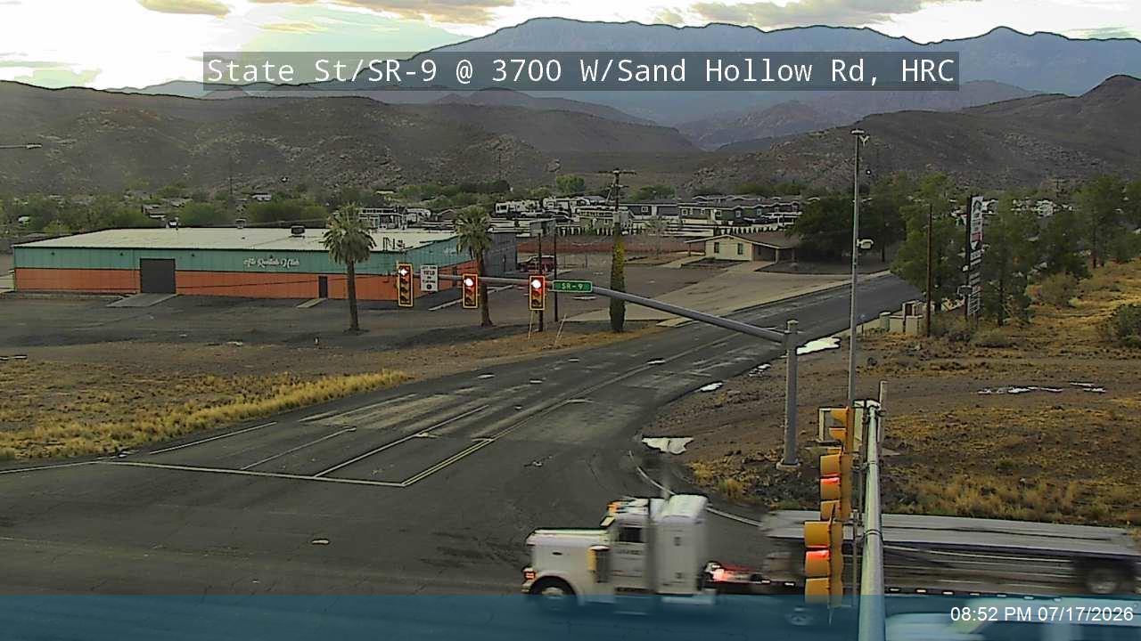 SR-9 traffic camera, view east, Hurricane, Utah