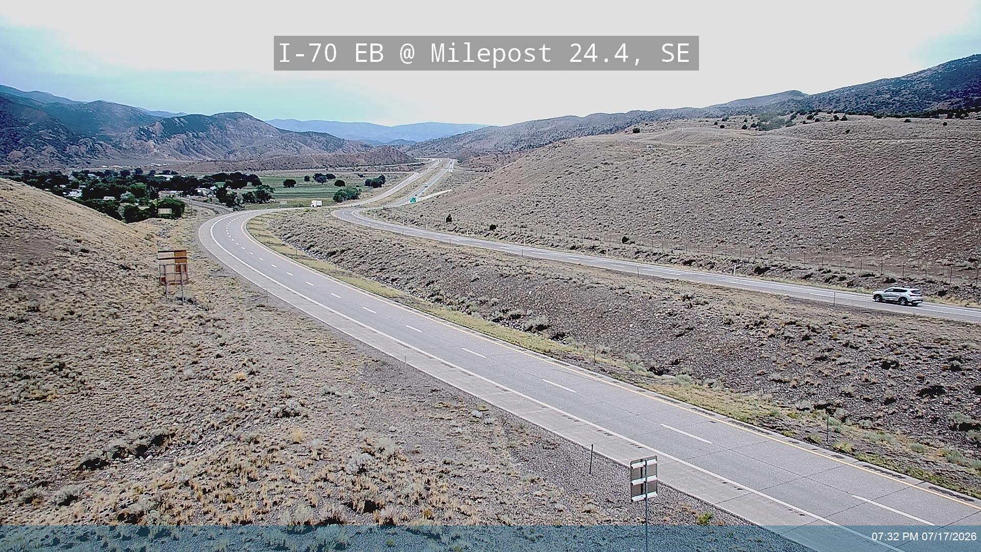 I-70 EB @ Milepost 24.4, SE traffic camera, Sevier County