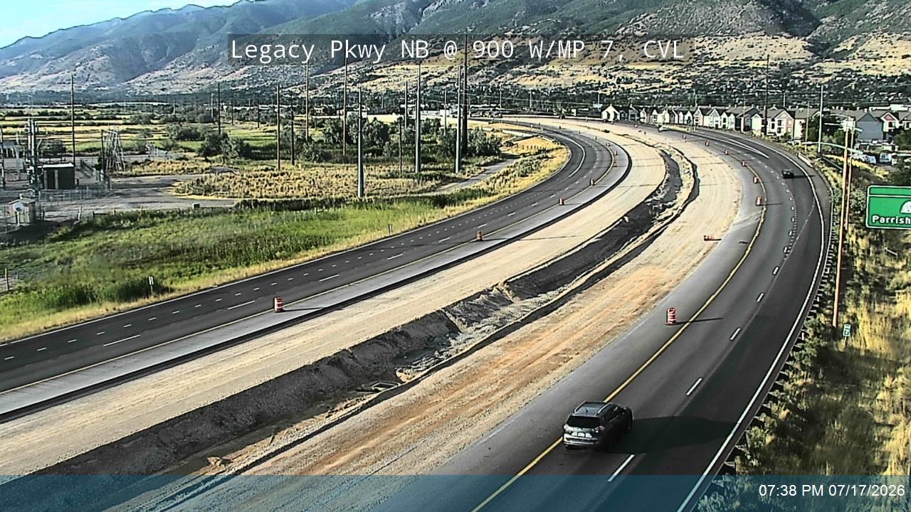 Legacy Pkwy traffic camera, view north, Centerville, Utah