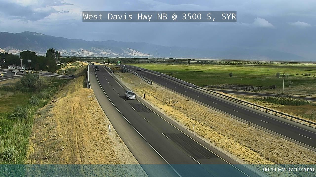 West Davis Hwy traffic camera, view north, Syracuse, Utah