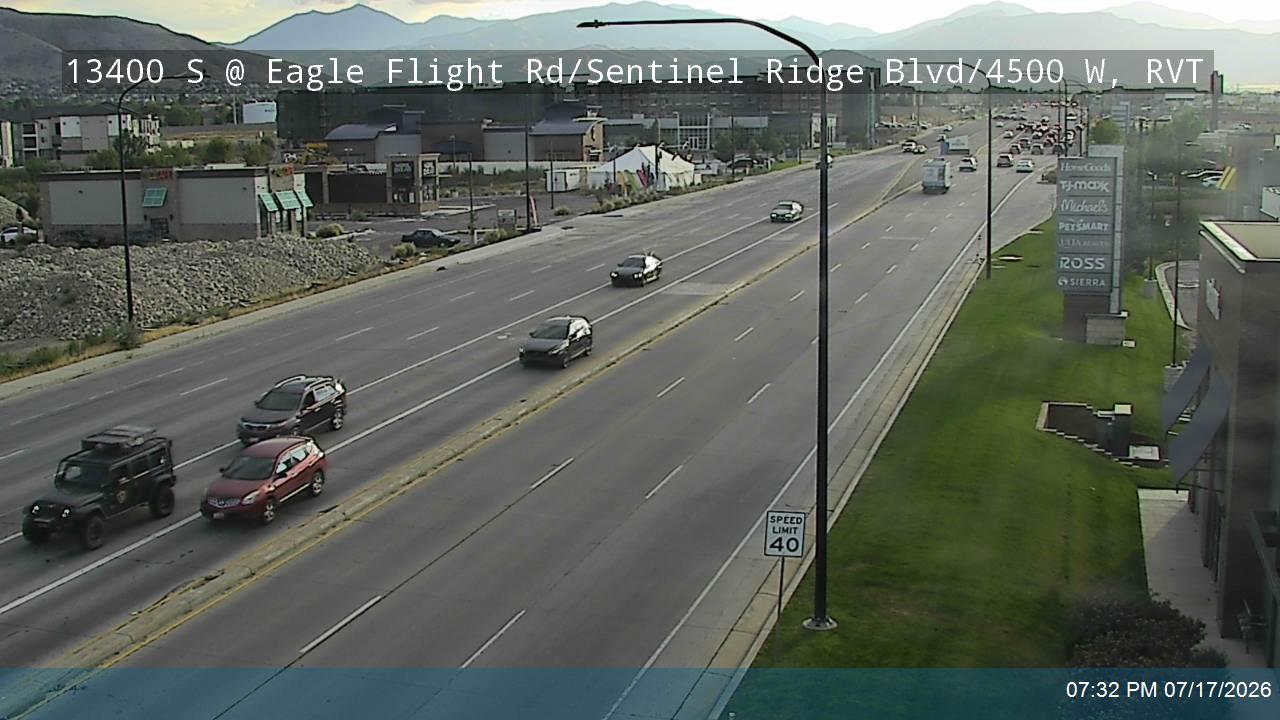 13400 S traffic camera, view east, Riverton, Utah