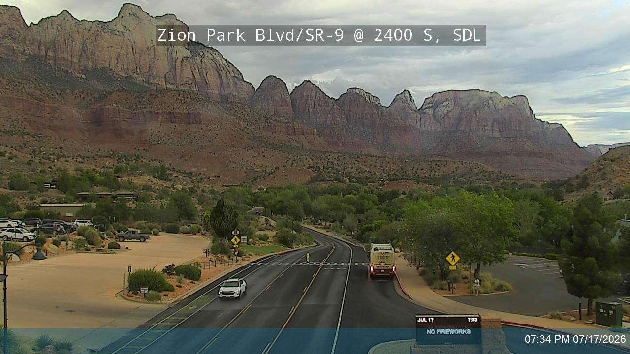 SR-9 traffic camera, view north, Springdale, Utah