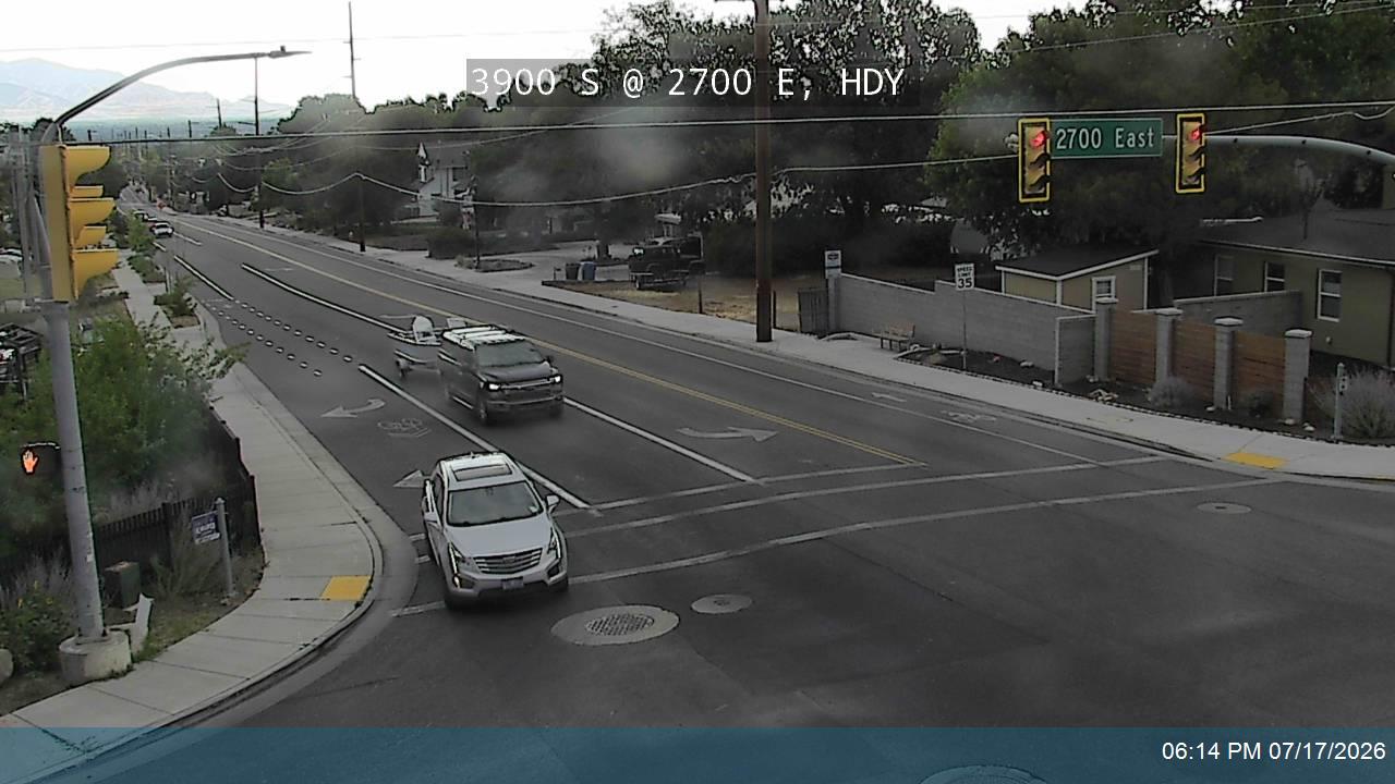 3900 S traffic camera, view east, Holladay, Utah