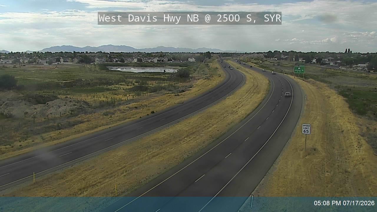 West Davis Hwy traffic camera, view north, Syracuse, Utah