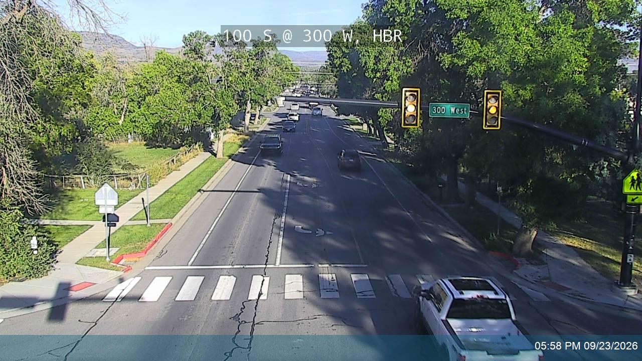 100 S / SR-113 @ 300 W, HBR