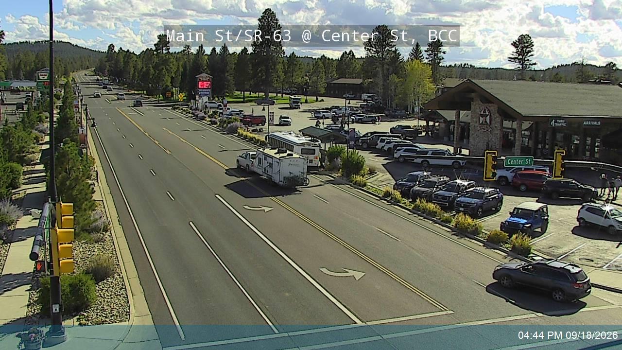 Live UDOT road camera: Main Street at Center Street, Bryce Canyon City