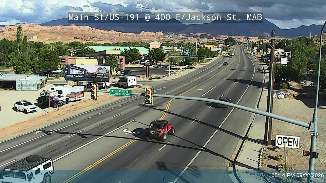 Main St / US-191 @ 400 E / Jackson St, MAB