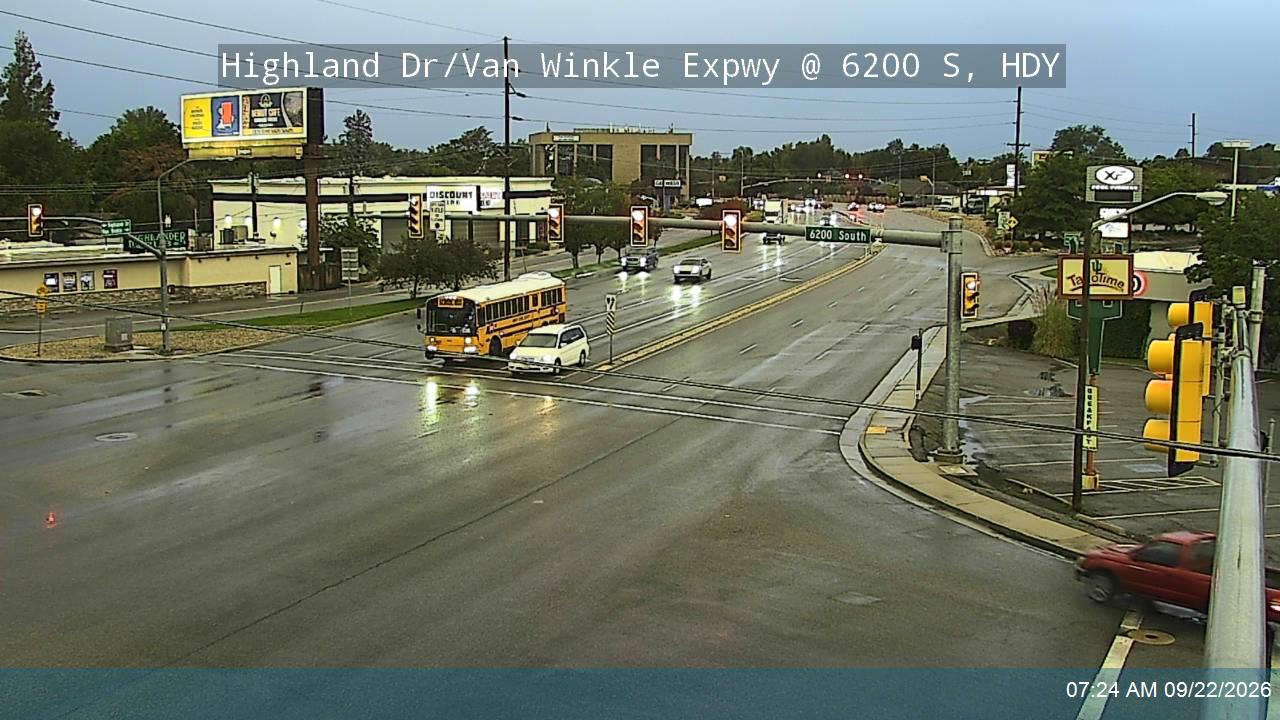 Highland Dr / Van Winkle Expwy / SR-152 @ 6200 S, HDY