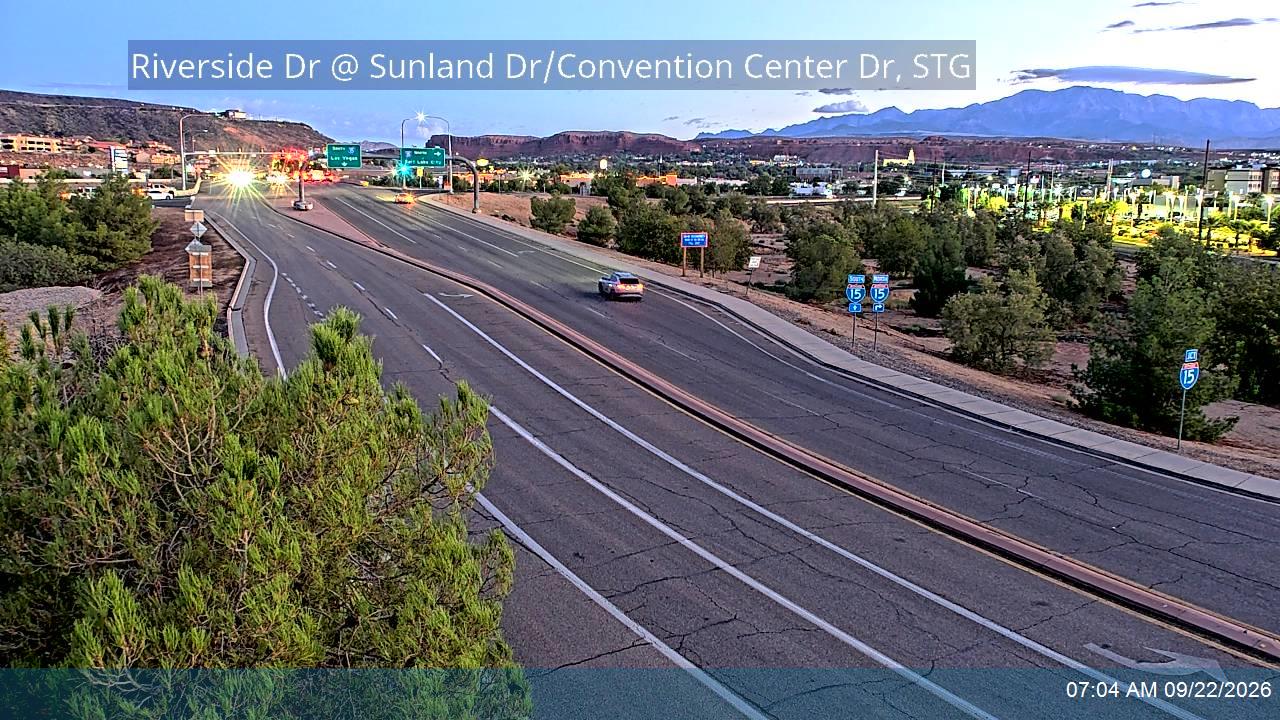 Riverside Dr @ Sunland Dr / Convention Center Dr, STG