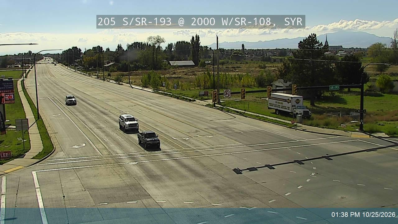 205 S / SR-193 @ 2000 W / SR-108, SYR