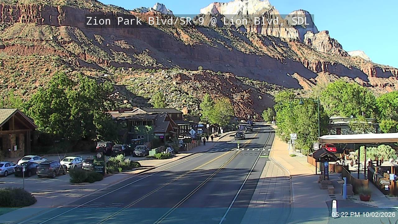 Zion Park Blvd / SR-9 @ Lion Blvd, SDL