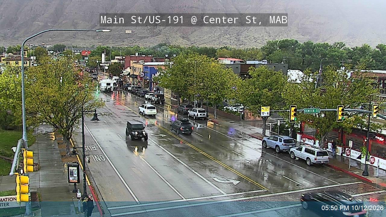 Main St / US-191 @ Center St, MAB