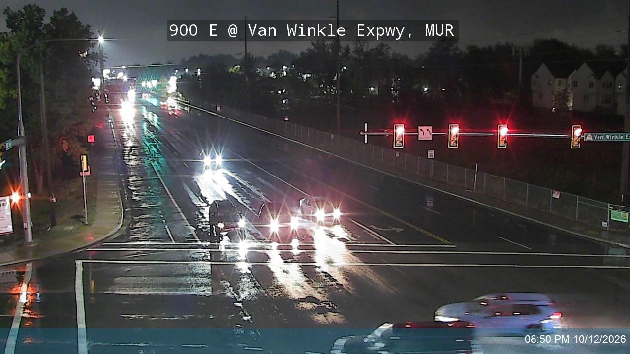 900 E / SR-71 @ Van Winkle Expwy / SR-152, MUR