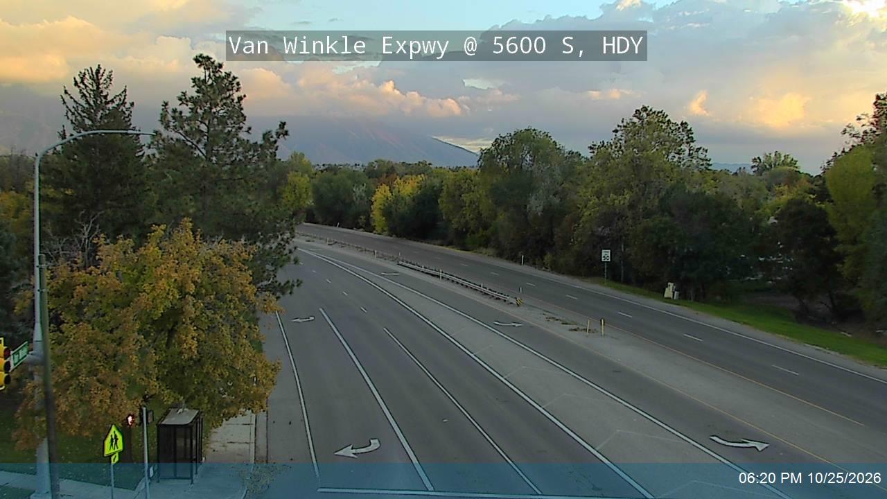 Van Winkle Expwy / SR-152 @ 5600 S, HDY