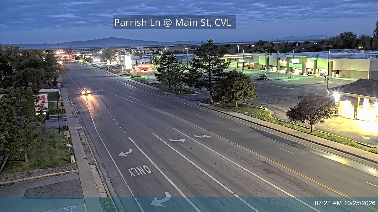 Parrish Ln / 400 N / SR-105 @ Main St / SR-106, CVL