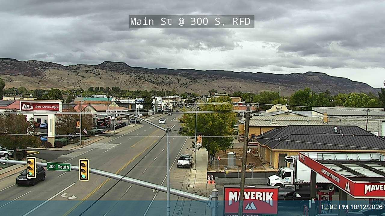 Main St / SR-120 @ 300 S, RFD