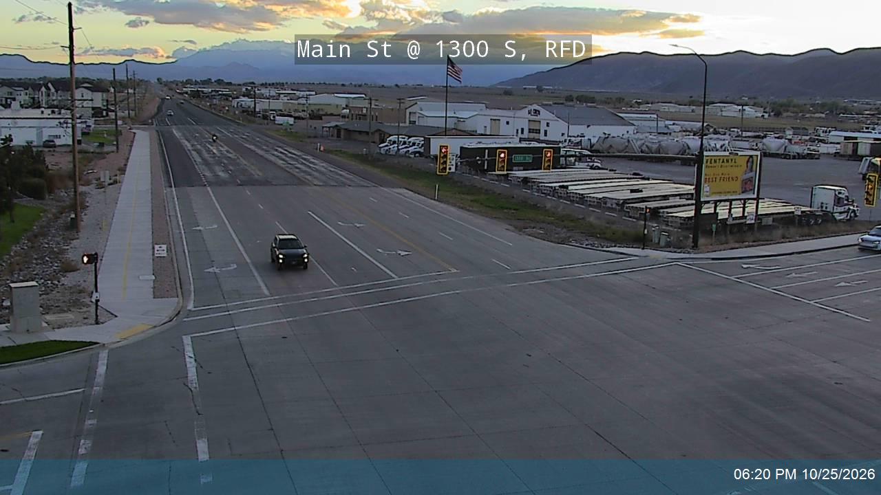 Main St / SR-118 / SR-120 @ 1300 S / SR-120, RFD