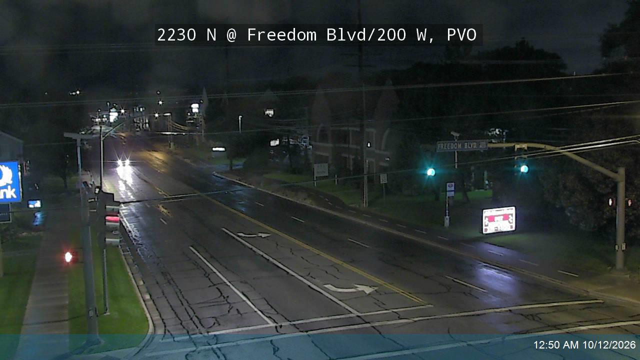 2230 N @ Freedom Blvd / 200 W, PVO