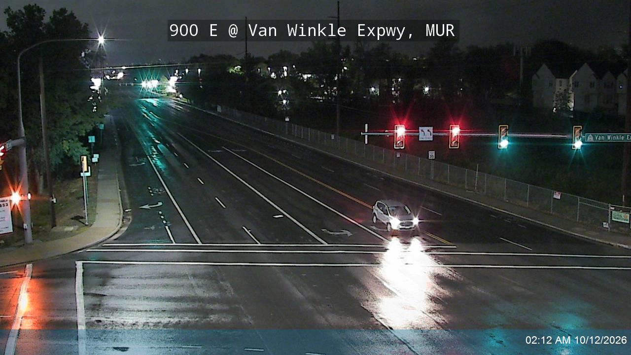 900 E / SR-71 @ Van Winkle Expwy / SR-152, MUR