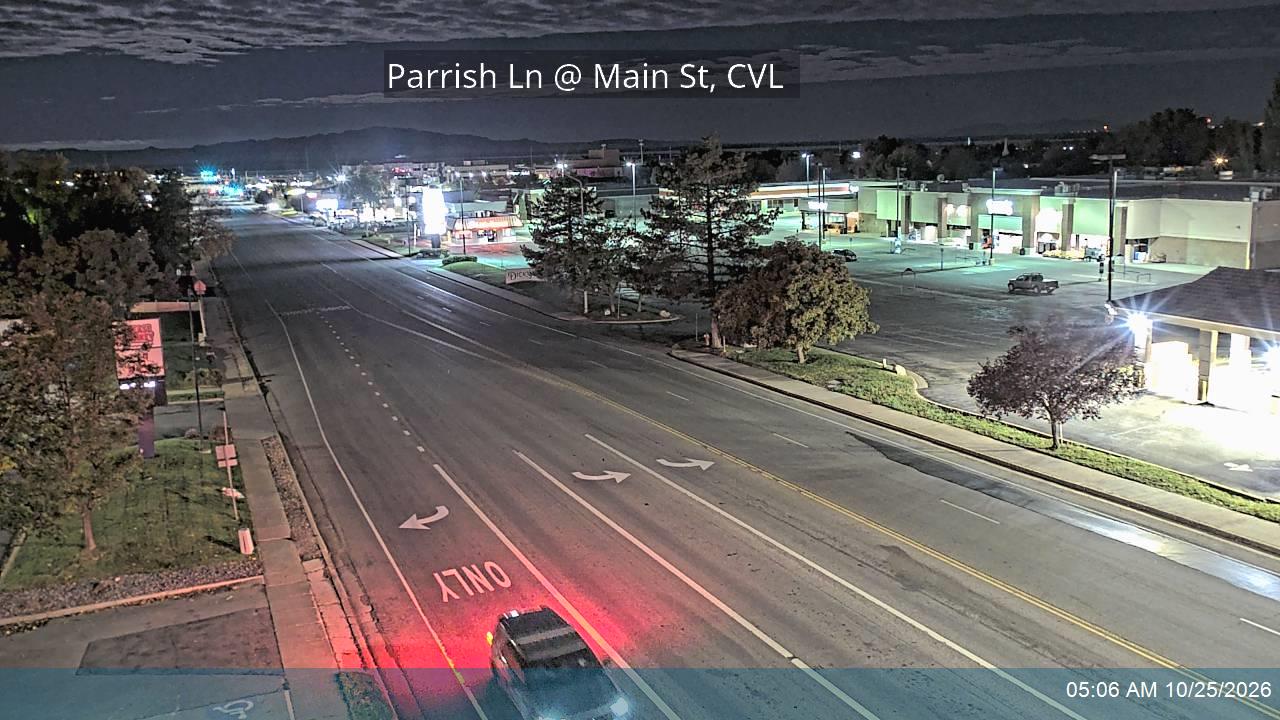 Parrish Ln / 400 N / SR-105 @ Main St / SR-106, CVL