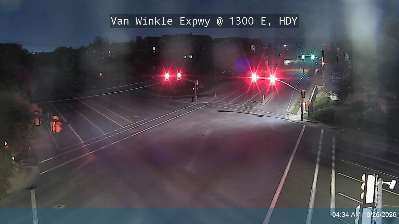 Van Winkle Expwy / SR-152 @ 1300 E, HDY