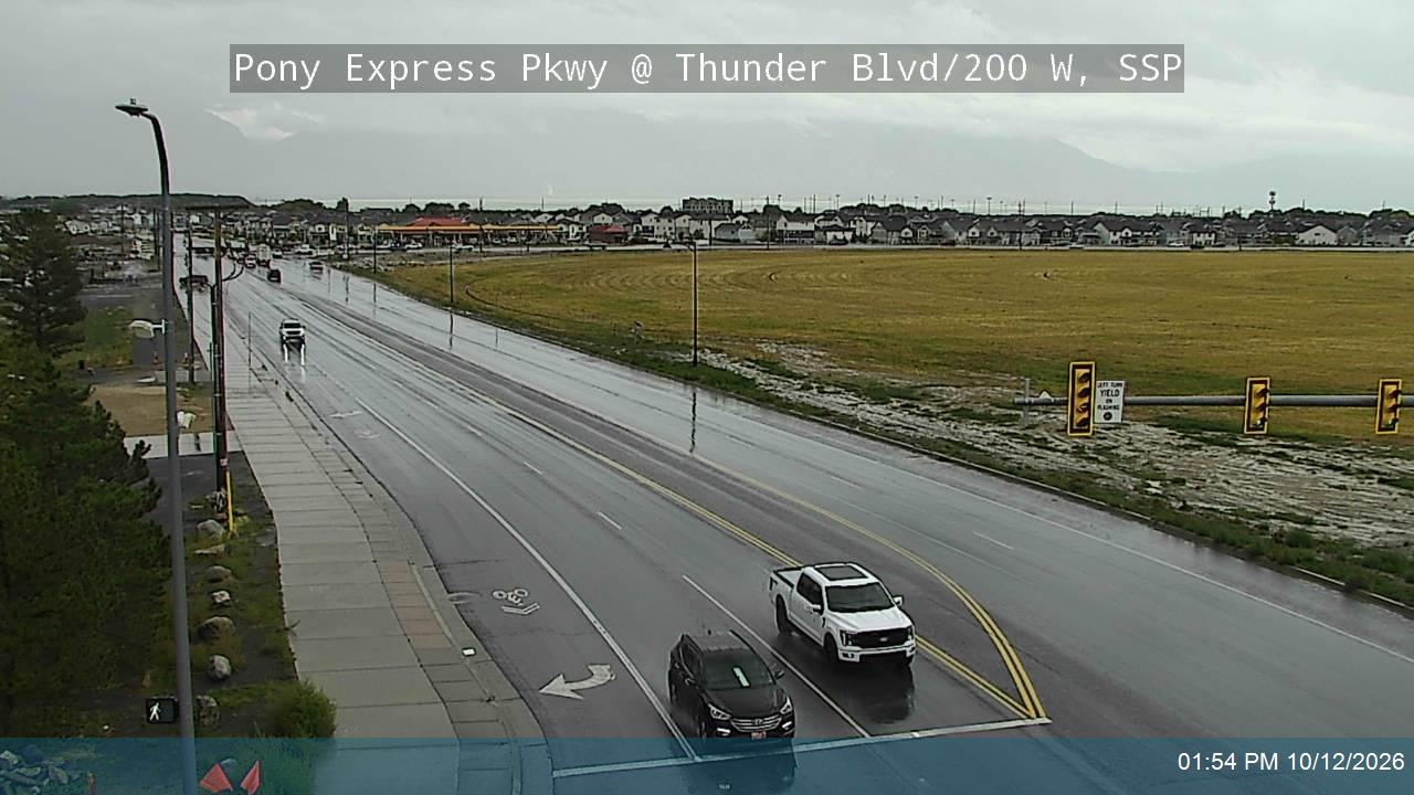 Pony Express Pkwy @ Thunder Blvd  / 200 W, SSP