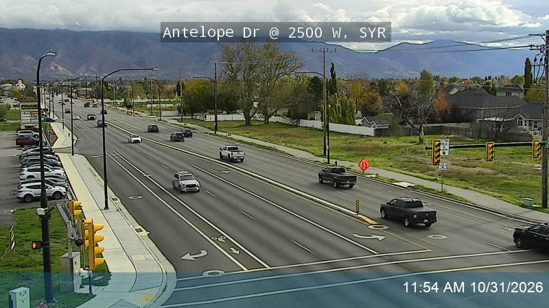 Antelope Dr / 1700 S / SR-127 @ 2500 W, SYR