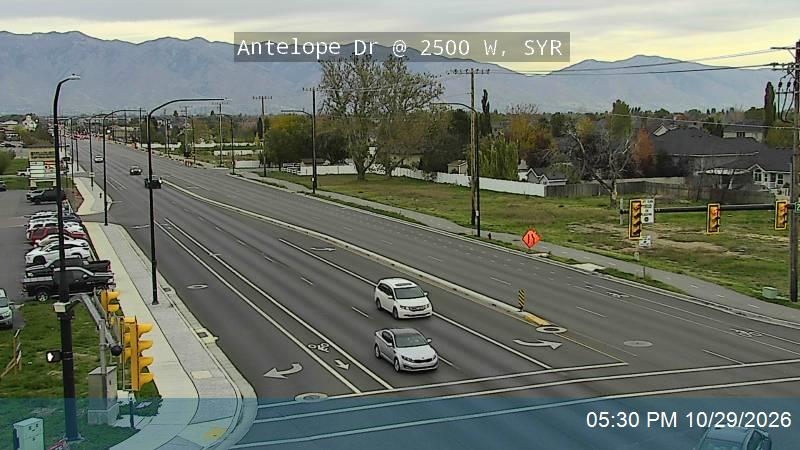 Antelope Dr / 1700 S / SR-127 @ 2500 W, SYR