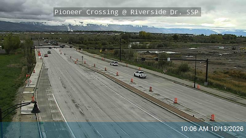 Pioneer Crossing / SR-145 @ Riverside Dr, SSP