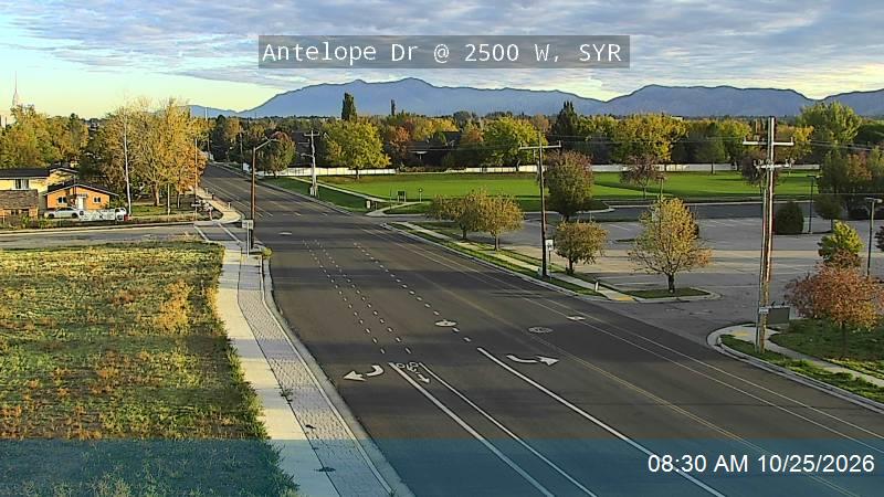 Antelope Dr / 1700 S / SR-127 @ 2500 W, SYR