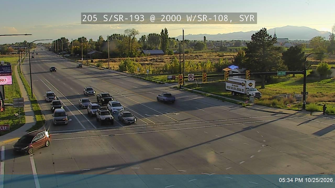 205 S / SR-193 @ 2000 W / SR-108, SYR